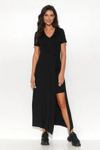 Numinou short sleeve and a heart neckline dress