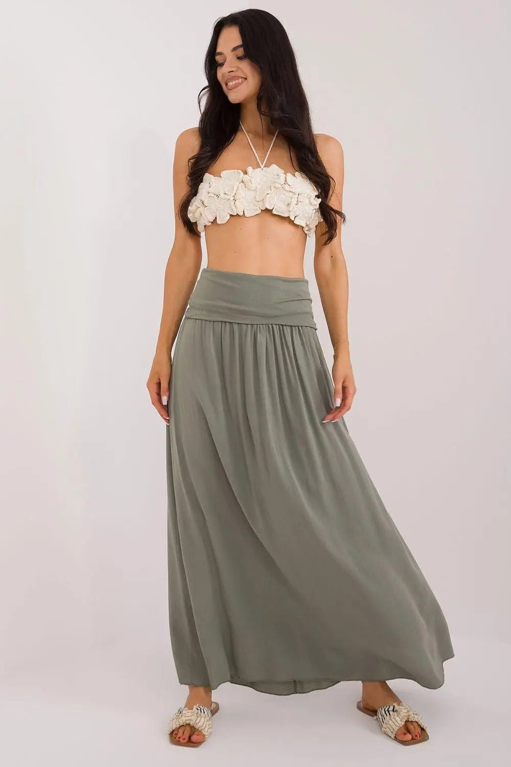 Och Bella smooth, solid material casual maxi skirt