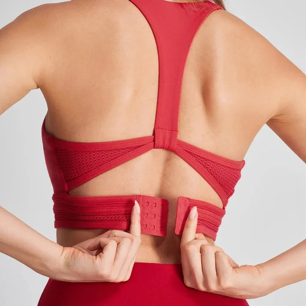 ODM Red Open Back Fitness Top Hook and Eye Closure Sports Women Yoga Bra