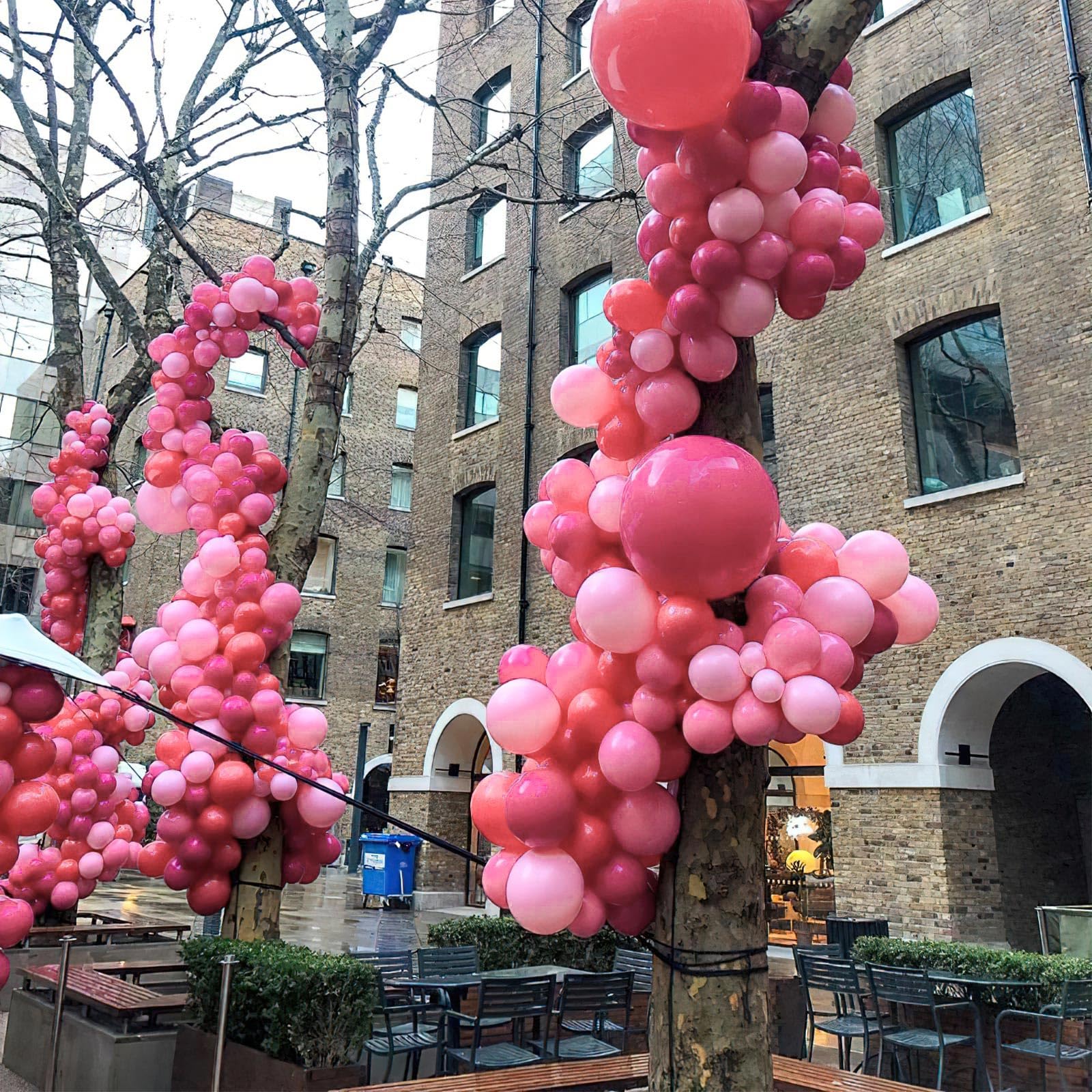 PartyWoo Hot Pink Balloons 140pcs – 18/12/10/5in Magenta Arch Garland Kit for Weddings & Parties