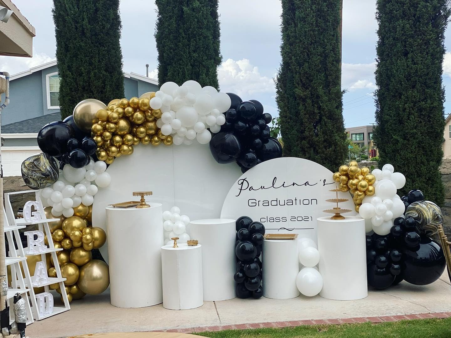 PATYDECRO Black White Gold Confetti Balloons Set – 50pcs, 12in Latex Balloons with Ribbon