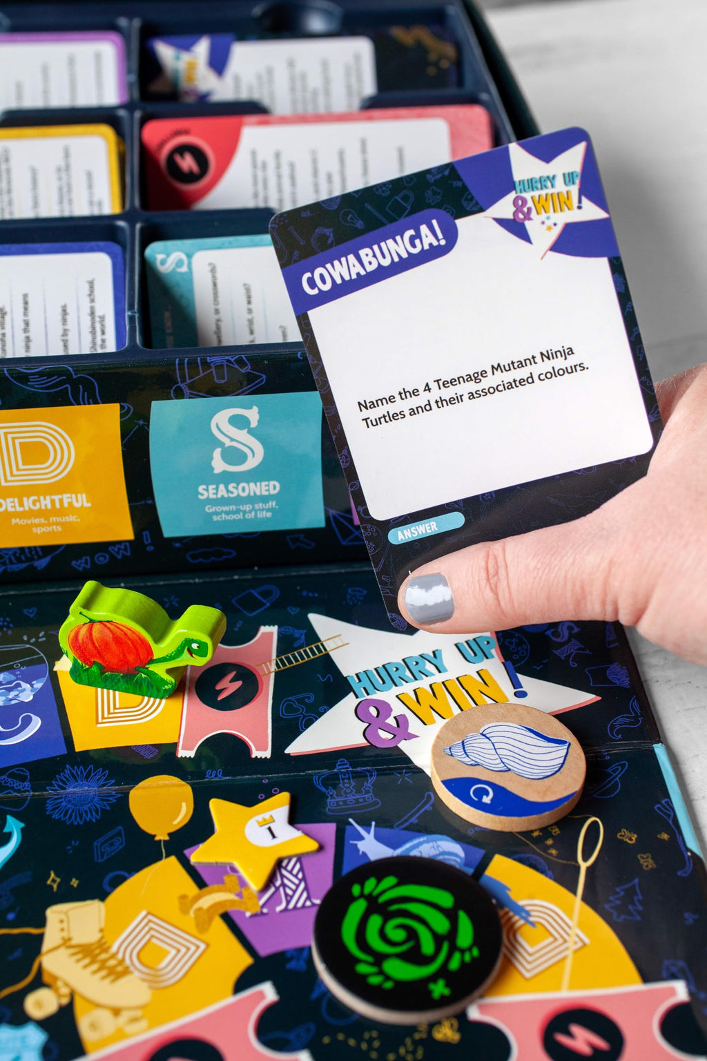 Randolph CDSK Trivia Party Game – 2–16 Players, 2500+ Questions, Ages 14+, 45 Minutes
