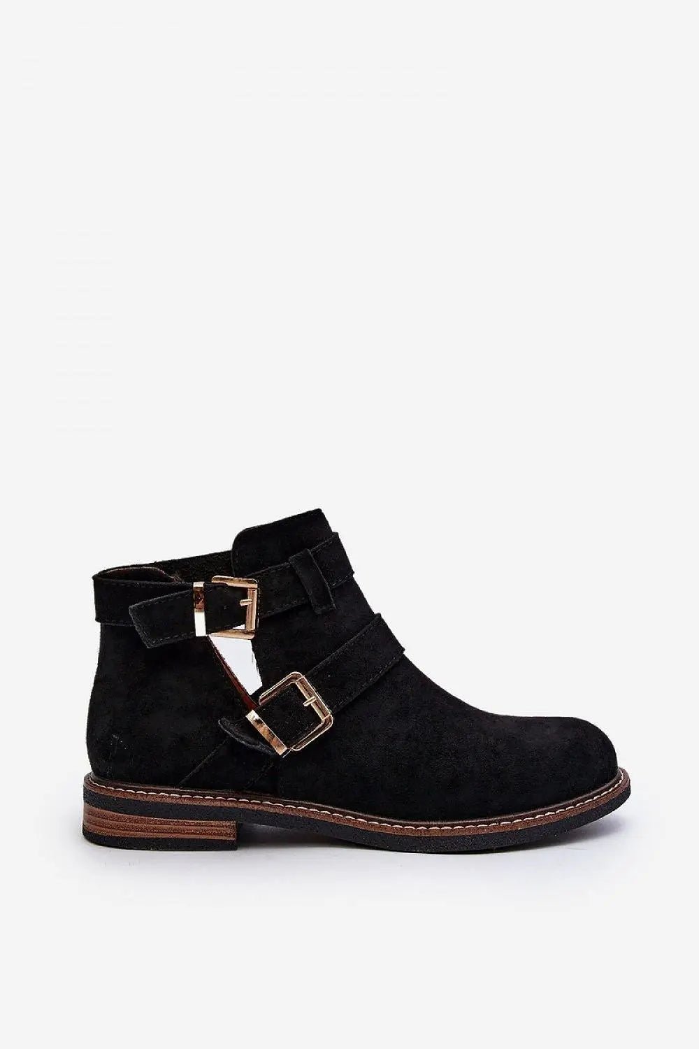 Step in style classic women's boots made of eco-suede
