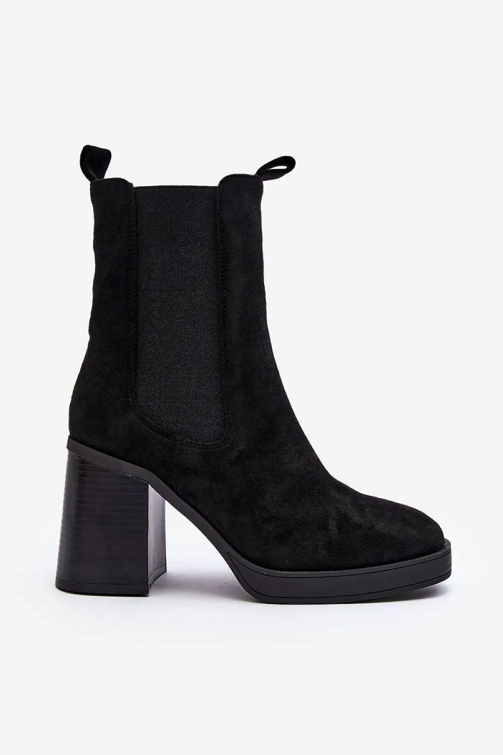 Step in style women's boots made of eco-suede