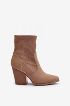 Step in style Women's boots made of eco-suede