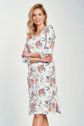Taro half-circle neckline and loose nightgown