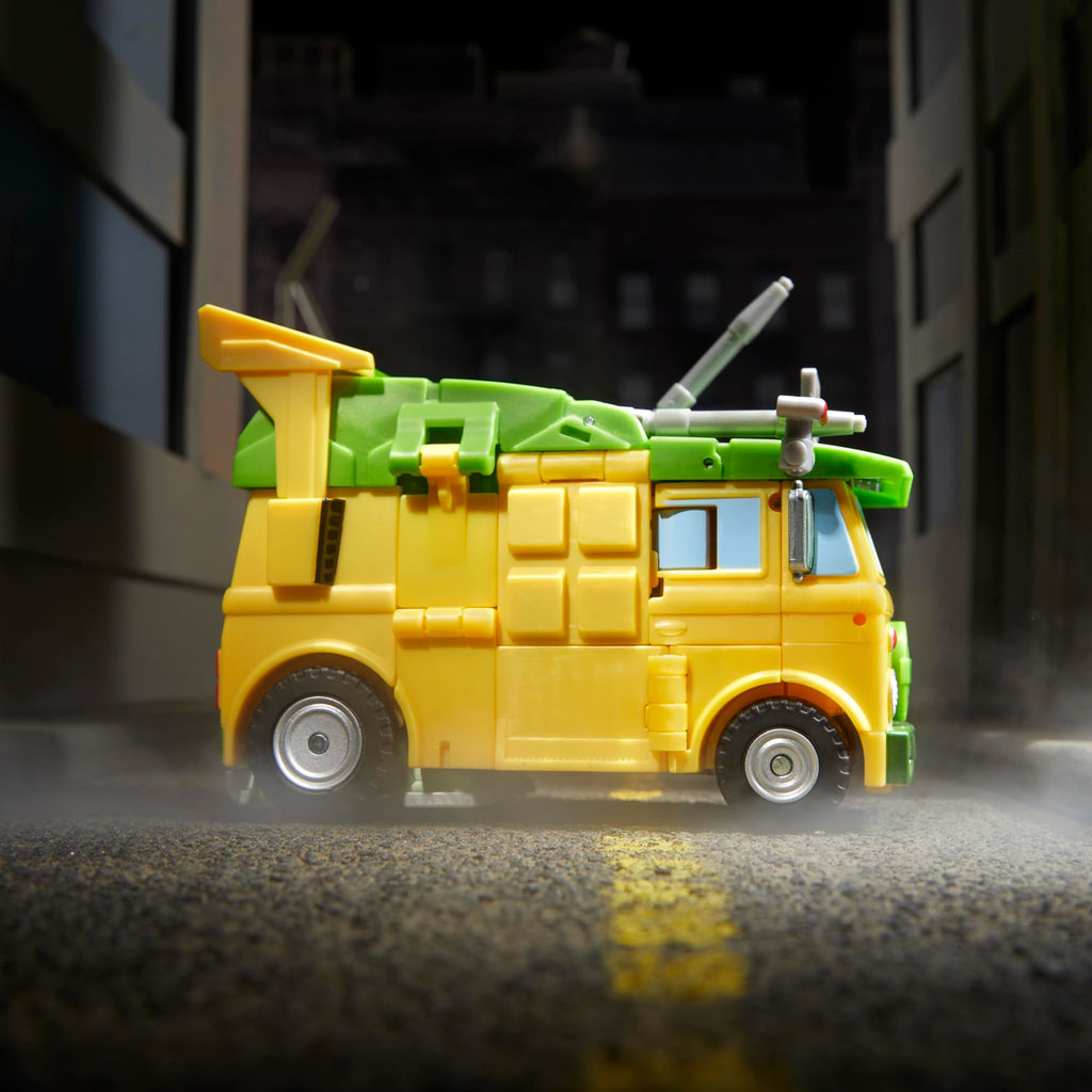 Transformers x TMNT Party Wallop 7-Inch Action Figure | Collaborative Crossover (8+)
