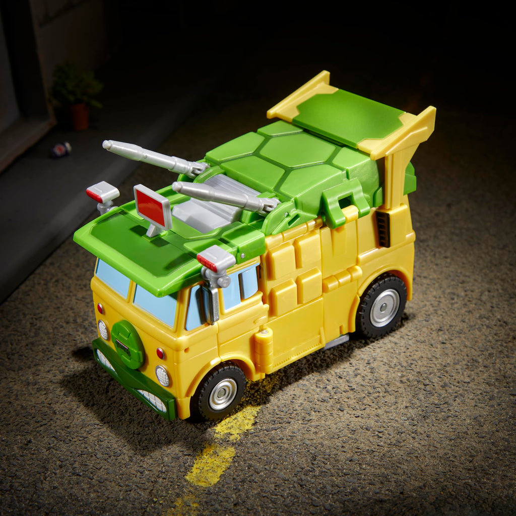 Transformers x TMNT Party Wallop 7-Inch Action Figure | Collaborative Crossover (8+)