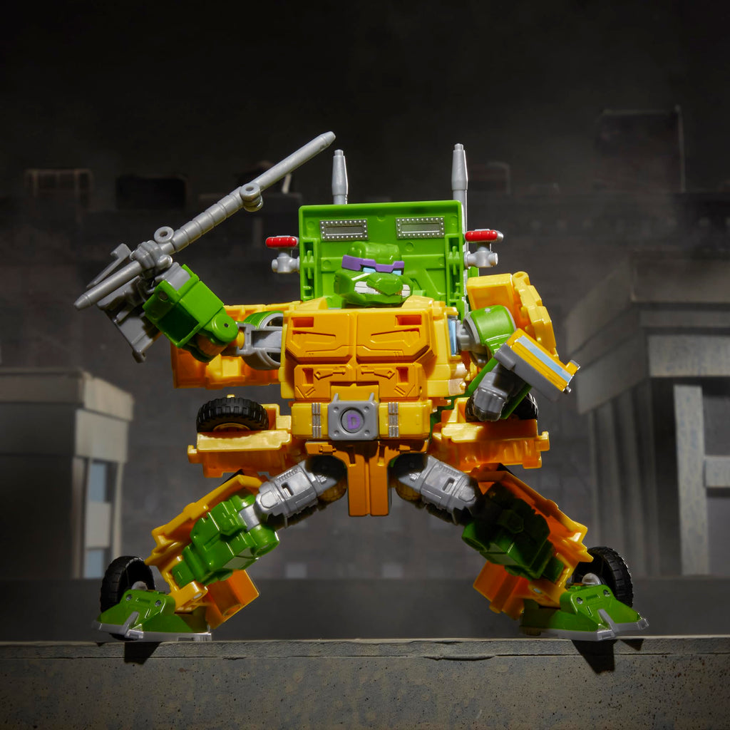 Transformers x TMNT Party Wallop 7-Inch Action Figure | Collaborative Crossover (8+)
