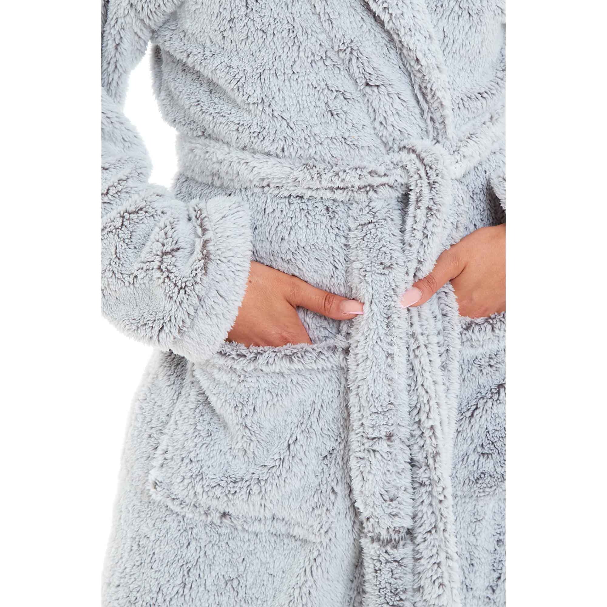 Daisy Dreamer Women's Fleece Hooded Robe Snuggle Touch Velvet-Soft Loungewear UK Sizes