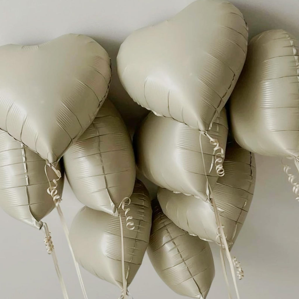 Vibzox Cream Heart Balloons 18-Inch Foil Hearts – 12-Pack for Weddings, Birthdays & Baby Showers