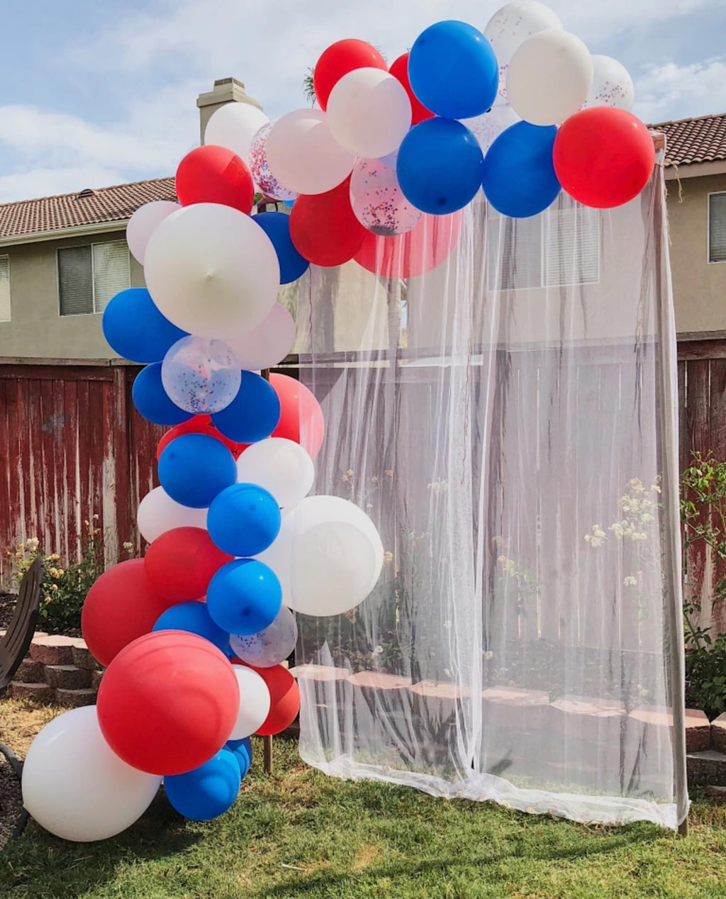 Voircoloria 130pcs Red White Blue Balloons Set – 5/10/12/18in Party Decor