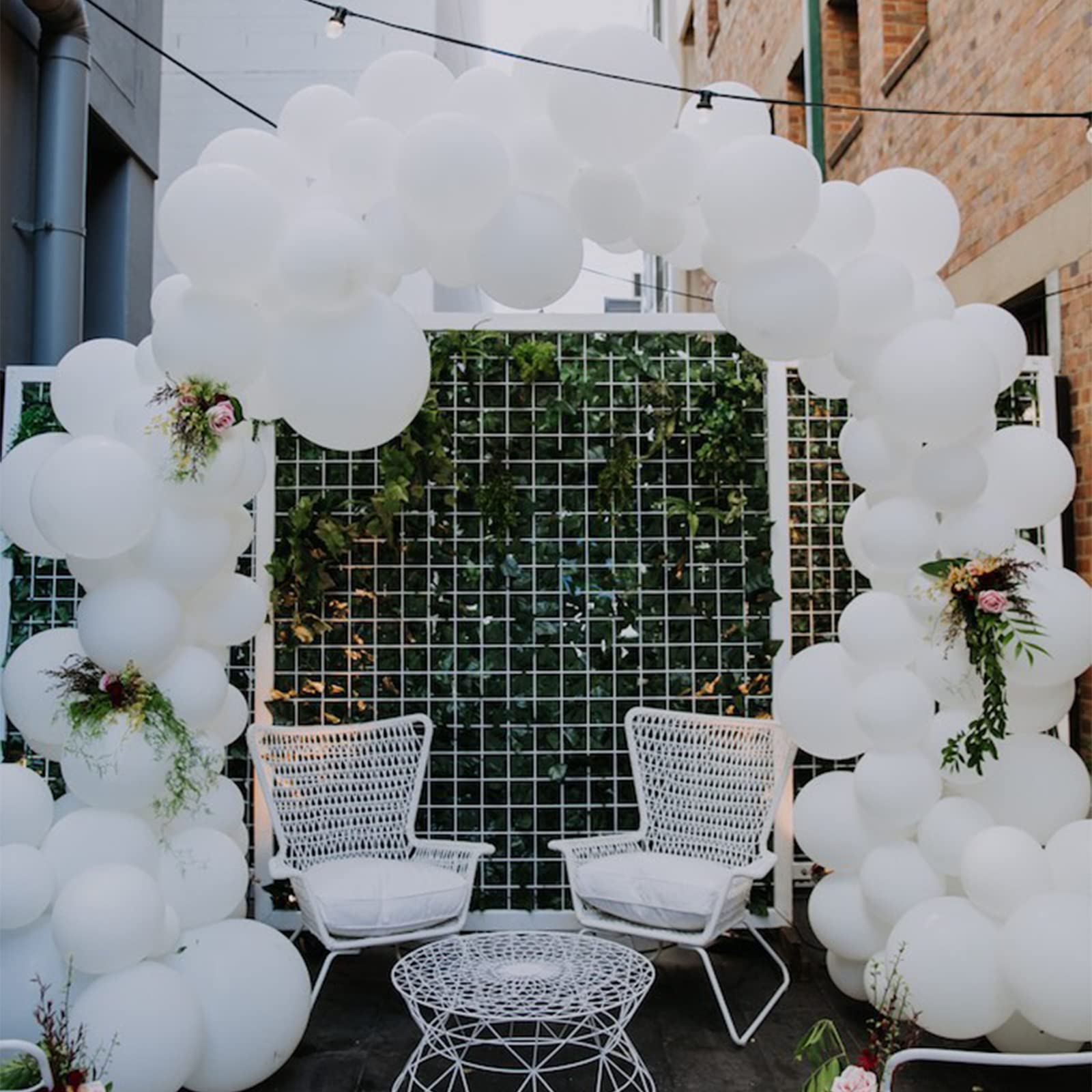 Voircoloria 130pcs White Latex Balloons — 5 Sizes for Parties (18in, 12in, 10in, 5in)