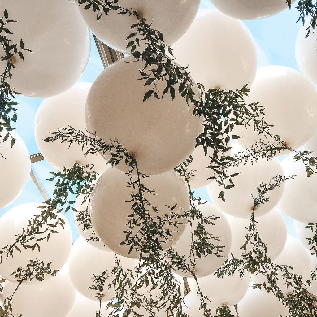 Voircoloria 105pcs White Balloons, 12inch Party Balloons for Birthday, Baby Shower, Graduation, Wedding