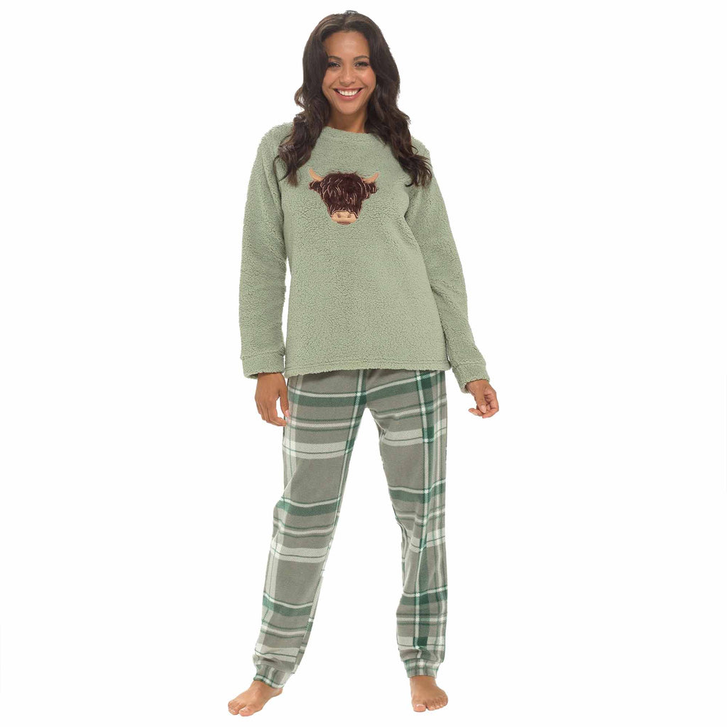 Daisy Dreamer Women's Highland Cow Fleece Pyjama Set Ultra Soft Cosy Loungewear Super Soft Cosy Sleepwear