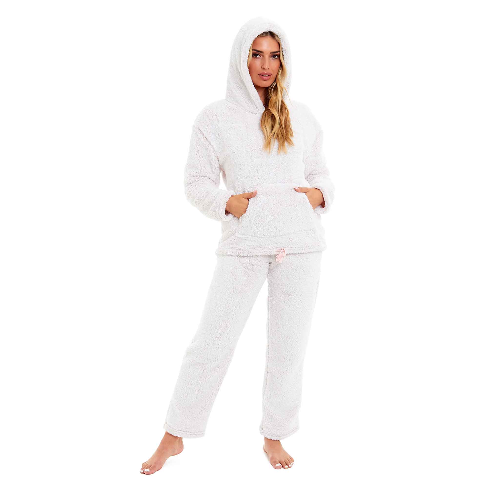 Daisy Dreamer Womens Plush Fleece Hooded Pyjama Set Ultra Soft Winter Nightwear Easy-Care Cotton Rich Sleep Set