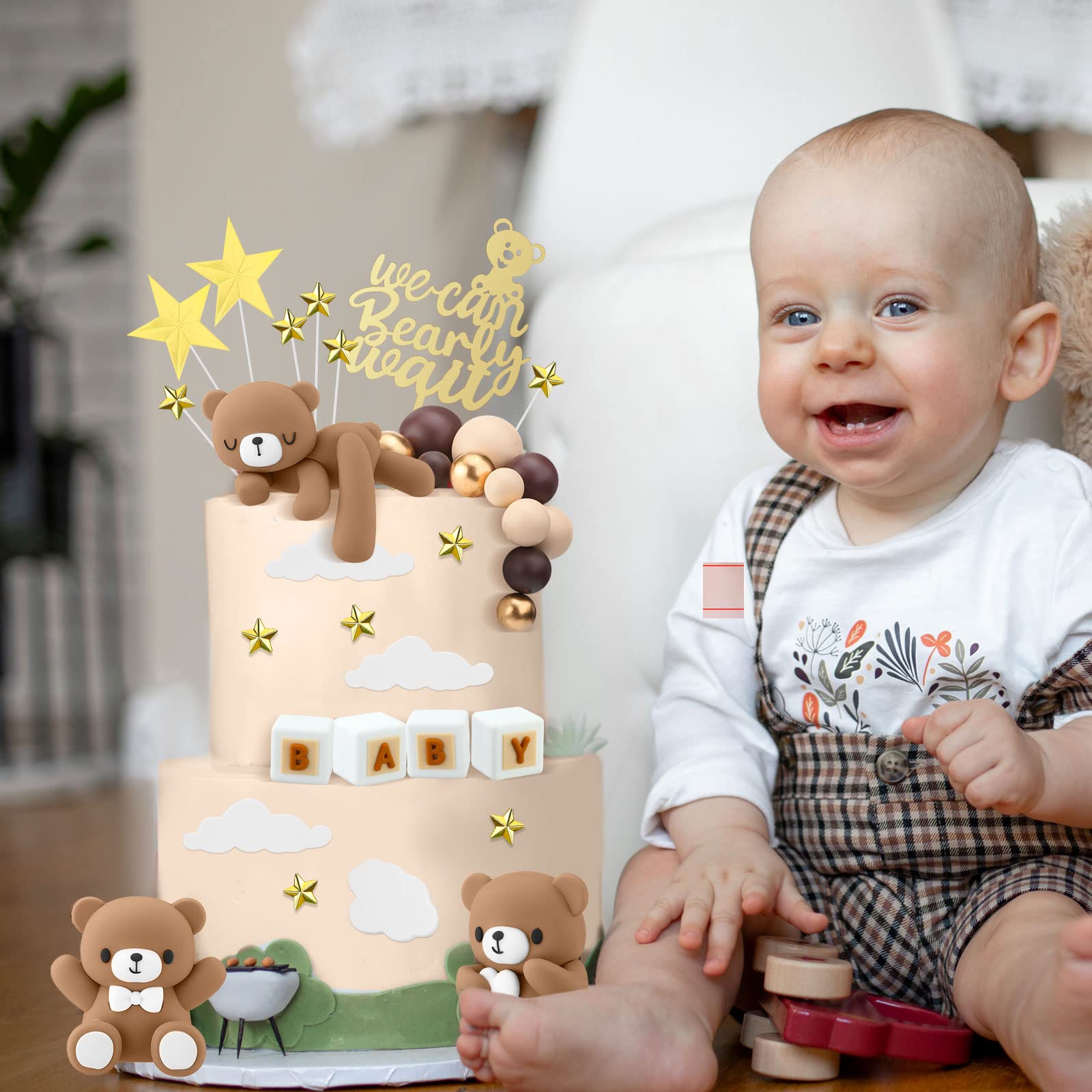 Yinder Bear Cake Toppers – Mini Bear Decorations in Dark Brown with Gold & White Pearl Balls